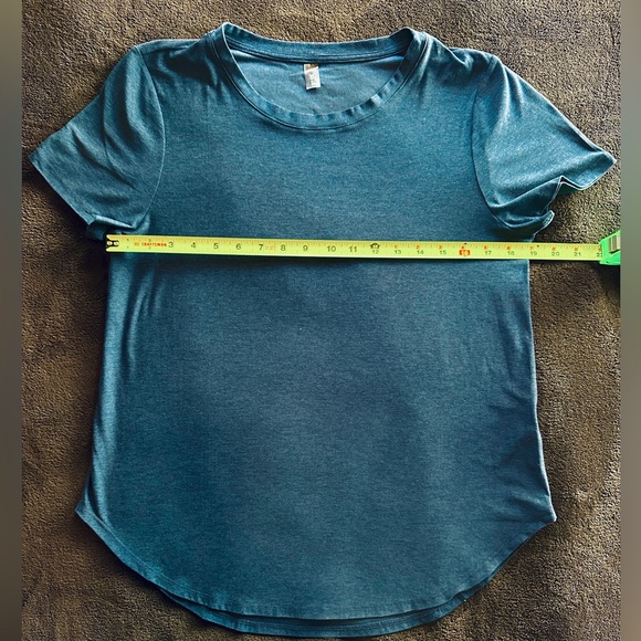 BEYOND YOGA Featherweight On The Down Low Tee - Nocturnal Navy size M - Picture 9 of 9